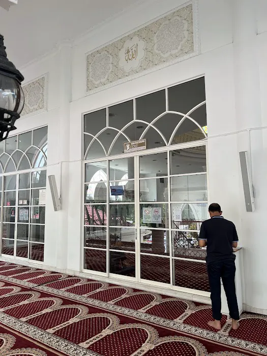 Tengku Kelana Jaya Petra Mosque Picture 5