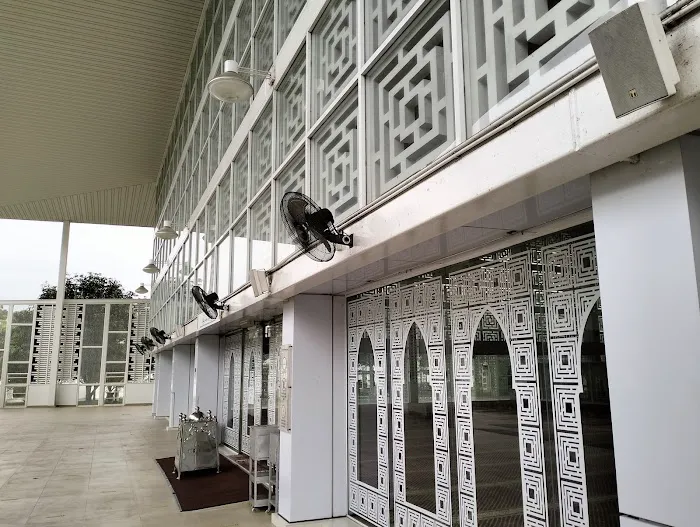 Ara Damansara Mosque Picture 8
