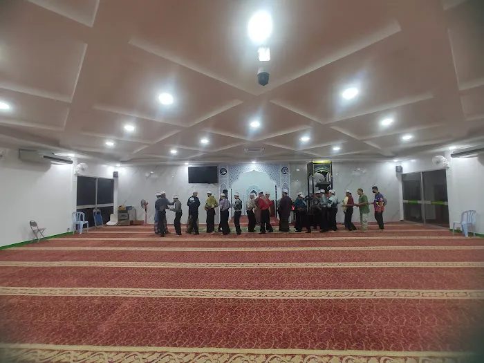 Al-Muttaqin Mosque (Town Mosque) Picture 2