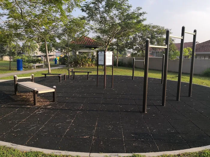 Banyan Close Community Park Picture 4