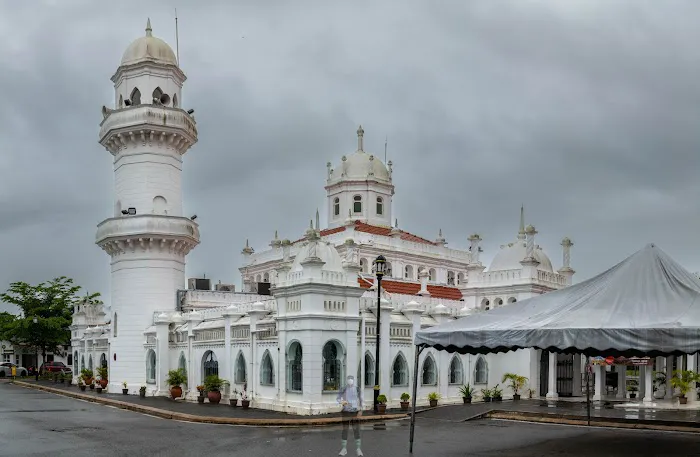 Sultan Ala'eddin Royal Mosque Picture 2