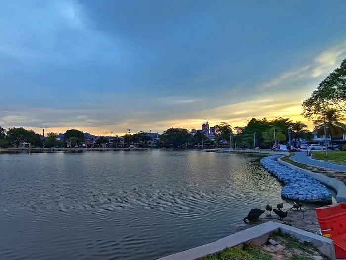 Tasik Taman Bersatu Picture 7