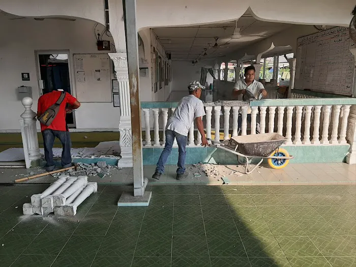 Masjid Himmatul Aliyah Kampung Seri Gambut Picture 7