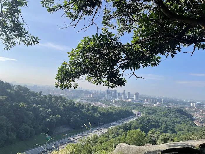 Denai Tiga Puteri Peak (Bukit Permatang Resam) Picture 1