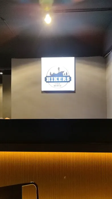 Hikers Cafe House Picture 1