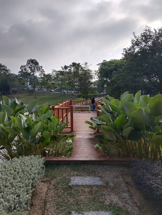 Forest Park Picture 6
