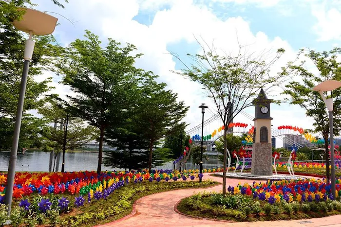 Taman Pinwheel Picture 10