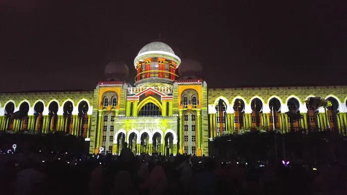 Putrajaya Square Picture 7