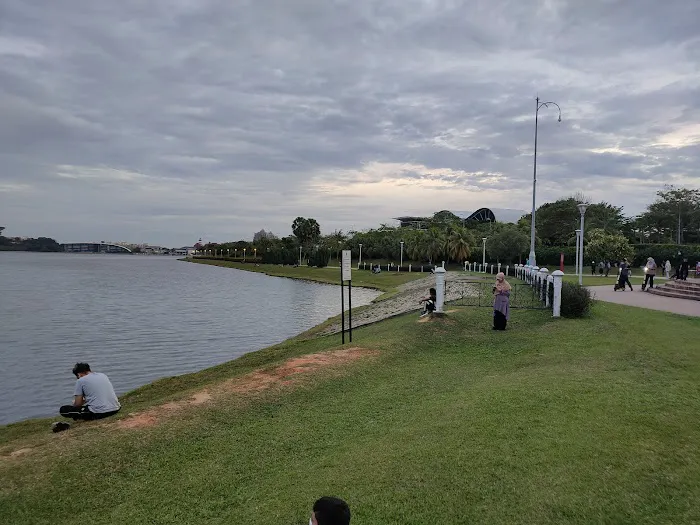 Cyberjaya Lakeside Picture 6