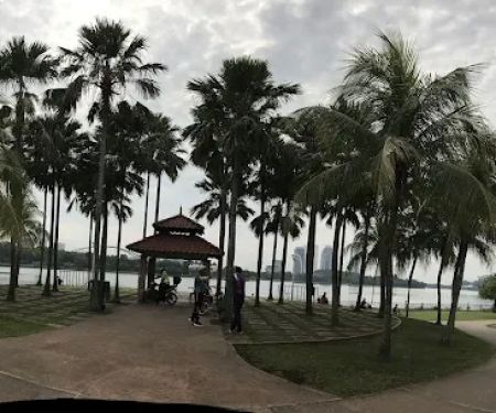 Gazebo Lakeview