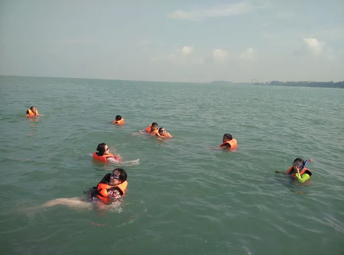 Pantai Lagun Biru Picture 4