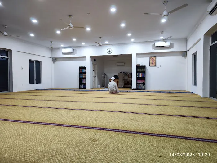 SURAU AL-HIKMAH TAMAN DAHLIA Picture 2