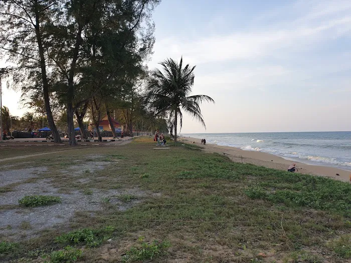 Pantai Peranginan Kelulut Picture 9