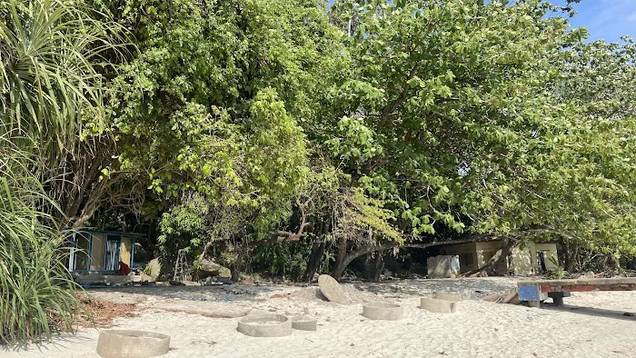 Teluk Keke campsite Picture 7