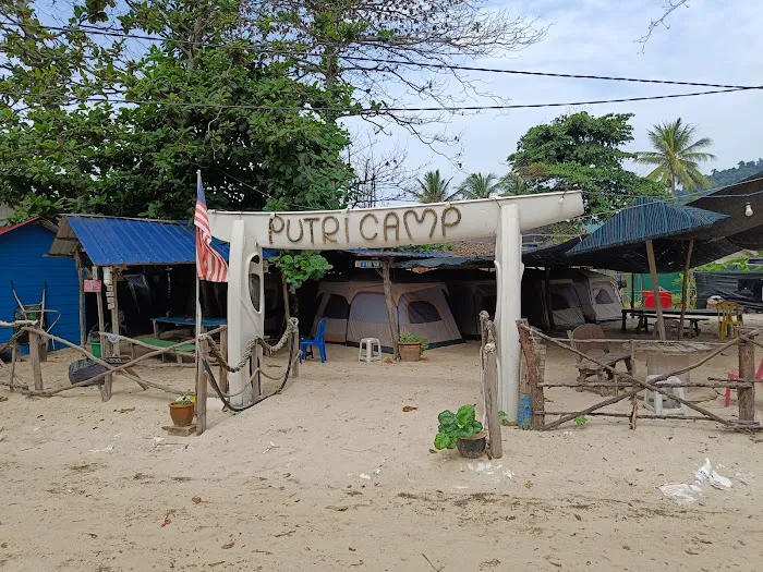 Putri Camp Picture 1