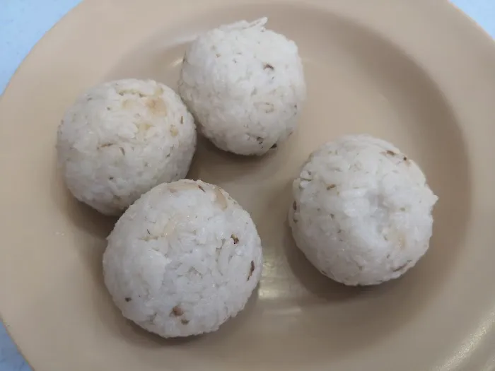 Restoran Nasi Ayam How Wan (桃源鸡饭店) Picture 6