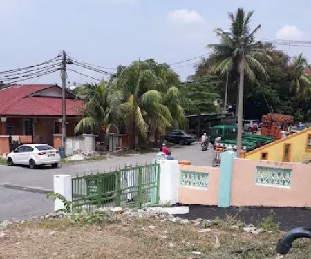 Masjid Taman Saga.