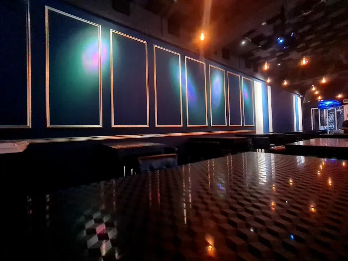 66 Secret Restaurant Picture 2
