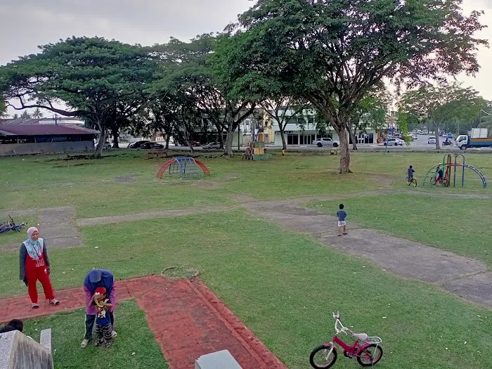 Taman Permainan Cenderawasih Picture 2