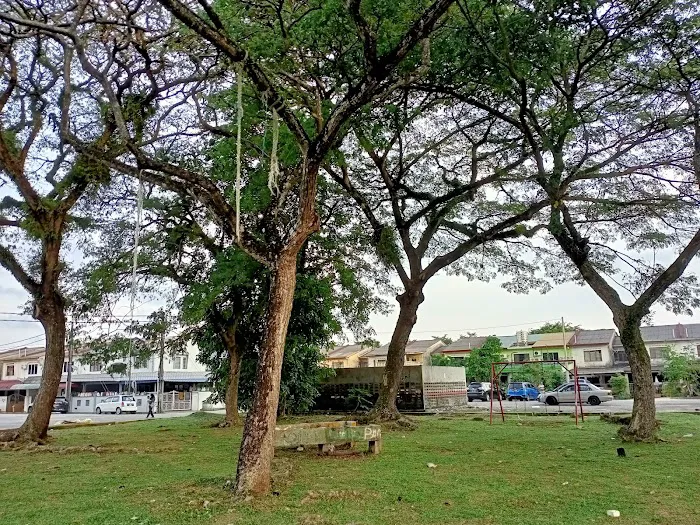 Taman Permainan Cenderawasih Picture 4