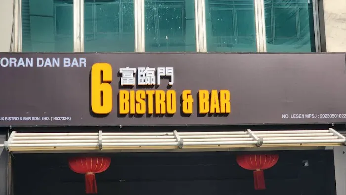 6 Bistro & Bar Picture 1