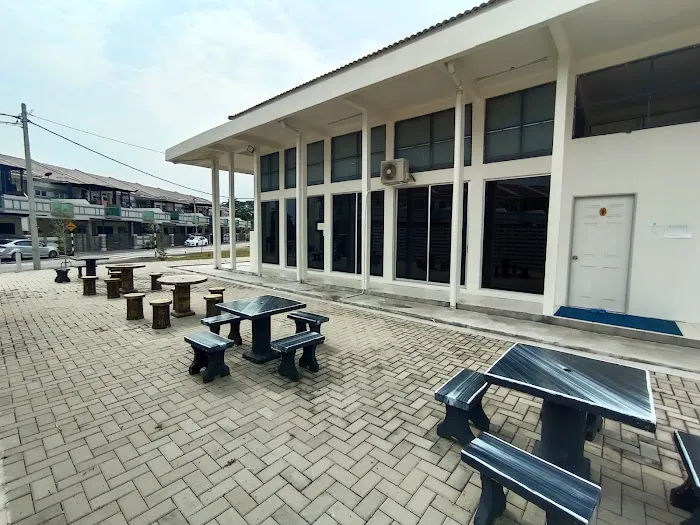 Surau al-Fattah Behrang Residen Picture 7