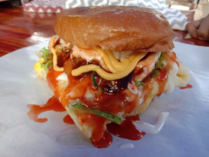 N.I.A BURGER Picture 3