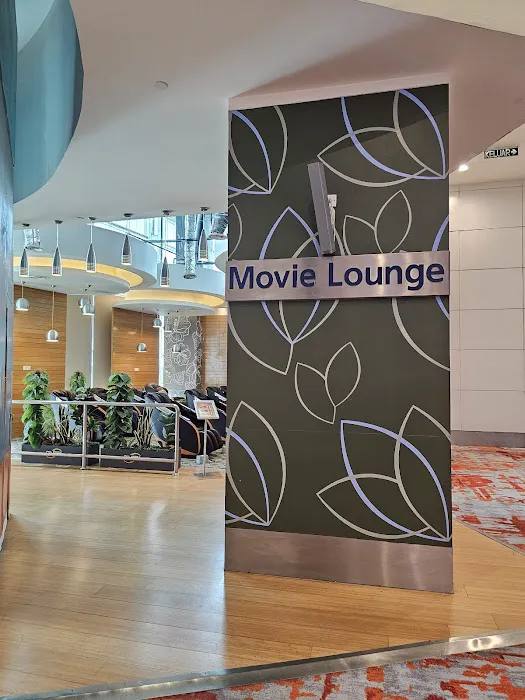 Movie lounge Picture 3