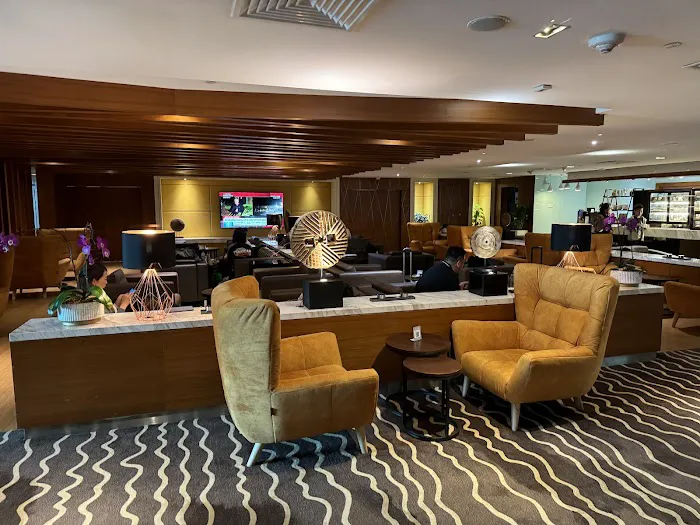Sky Suite Airport Lounge @ KLIA Terminal 2 Picture 4