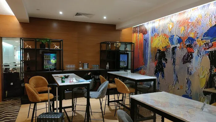 Sky Suite Airport Lounge @ KLIA Terminal 2 Picture 5