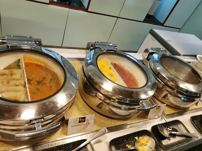 Sky Suite Airport Lounge @ KLIA Terminal 2 Picture 9