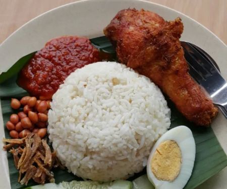 Restoran pokok kurma bistro