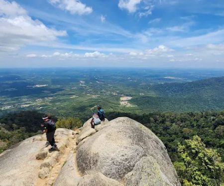 Puncak Gunung Datuk