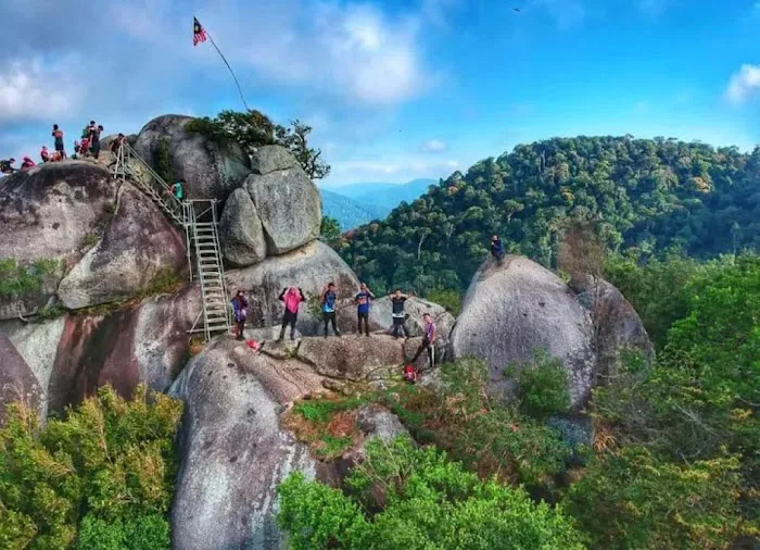 Puncak Gunung Datuk Picture 2