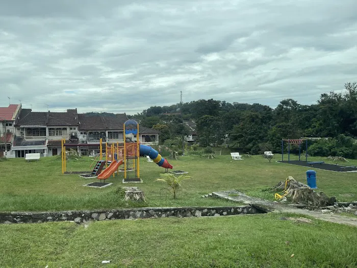 Padang Cergas, Taman Universiti Indah Picture 3