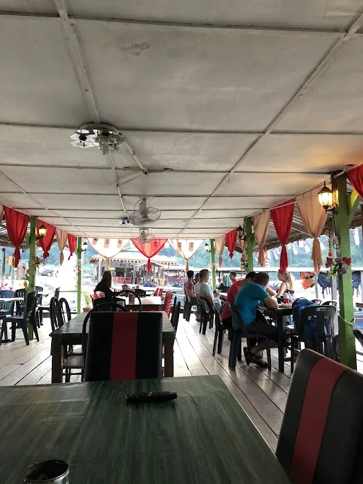 Mawar Floating Restaurant Picture 7