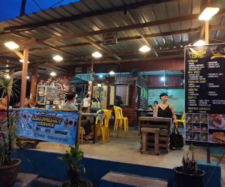 Acah Corner