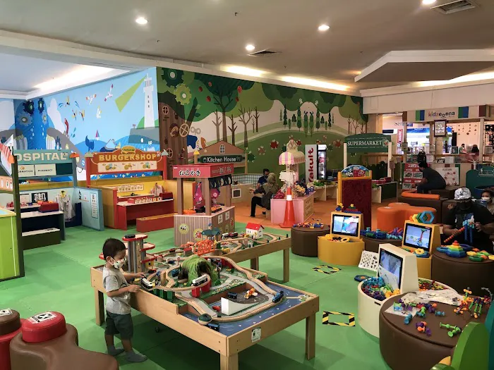 AEON Mall | Taman Equine Shopping Centre Picture 6