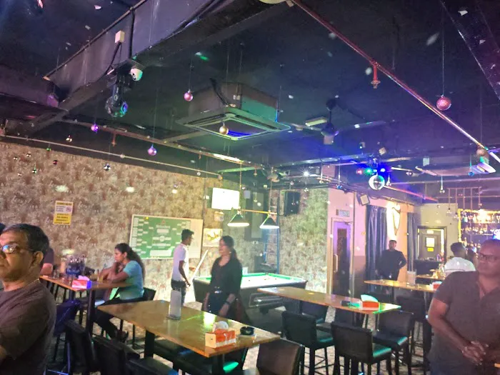 Anuragh Retro Bar Picture 2