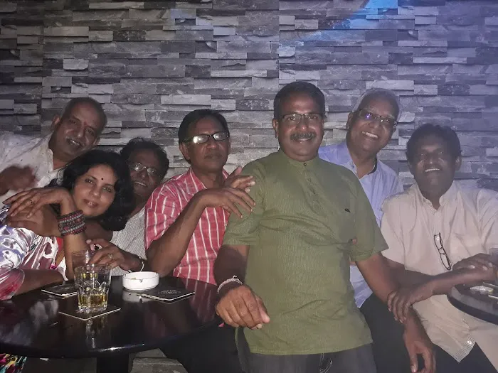 Anuragh Retro Bar Picture 8