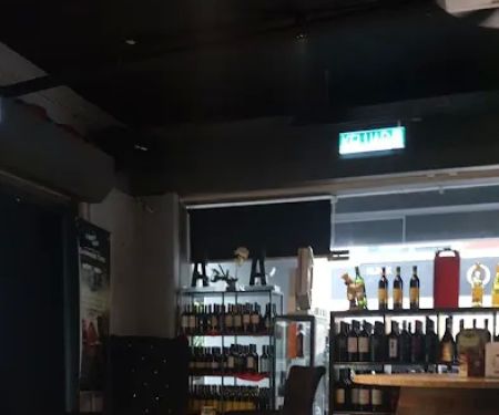 Winetale Bar & Restaurant