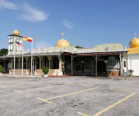 As-Solihin Jamek Mosque (Main District Mosque)