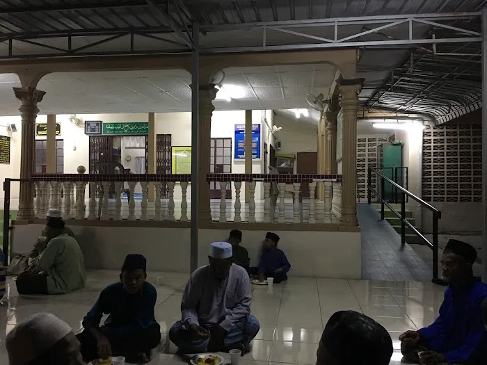 Annur Mosque Kampung Kanchong Tengah Picture 3