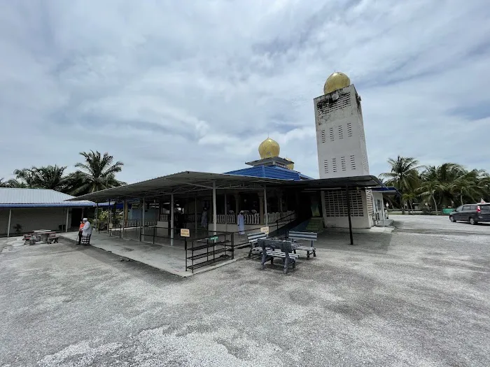 Annur Mosque Kampung Kanchong Tengah Picture 1