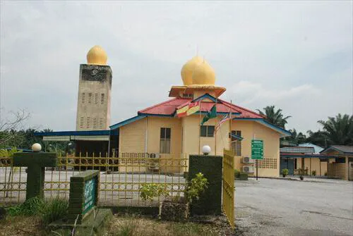 Annur Mosque Kampung Kanchong Tengah Picture 6