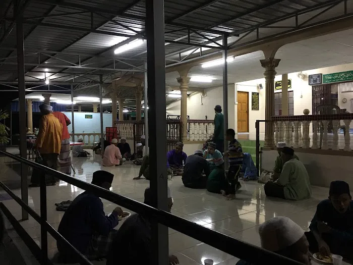 Annur Mosque Kampung Kanchong Tengah Picture 8