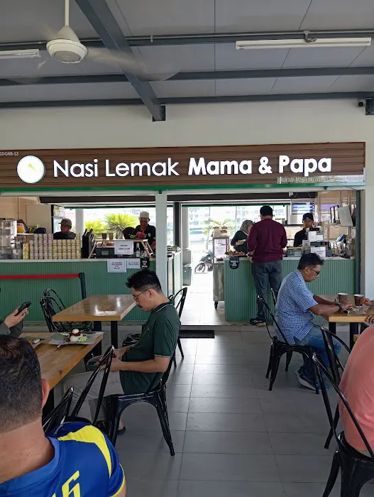 Nasi Lemak Mama & Papa Picture 1