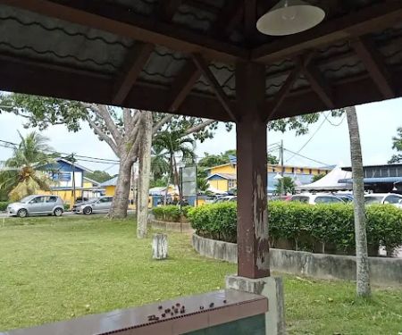 As-Syarif Mosque (Town Mosque)