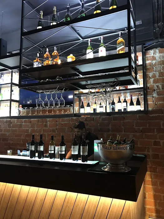 The Good Life Sports Bar Picture 3