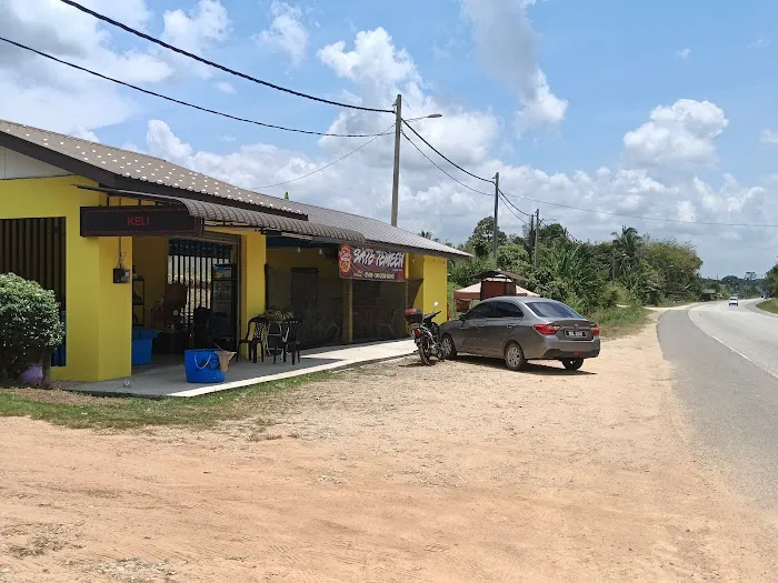 Kiosk Sate Temeen Kuala krau Dan kedai Ikan patin Picture 1